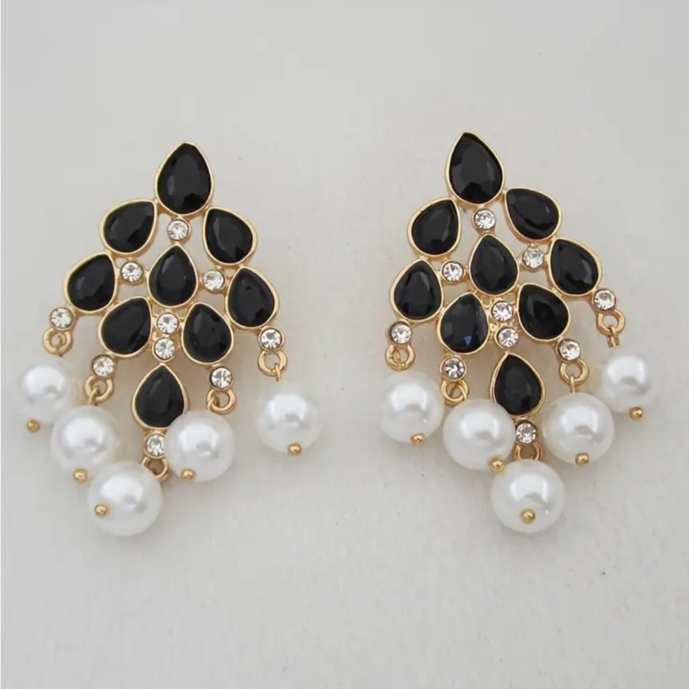 Black and Gold Earrings with Pearls